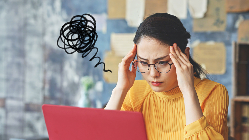 資格勉強が頭に入らないのはなぜ? 働きながら学習するためのポイント 資格勉強が頭に入らないのはなぜ? 働きながら学習するためのポイント